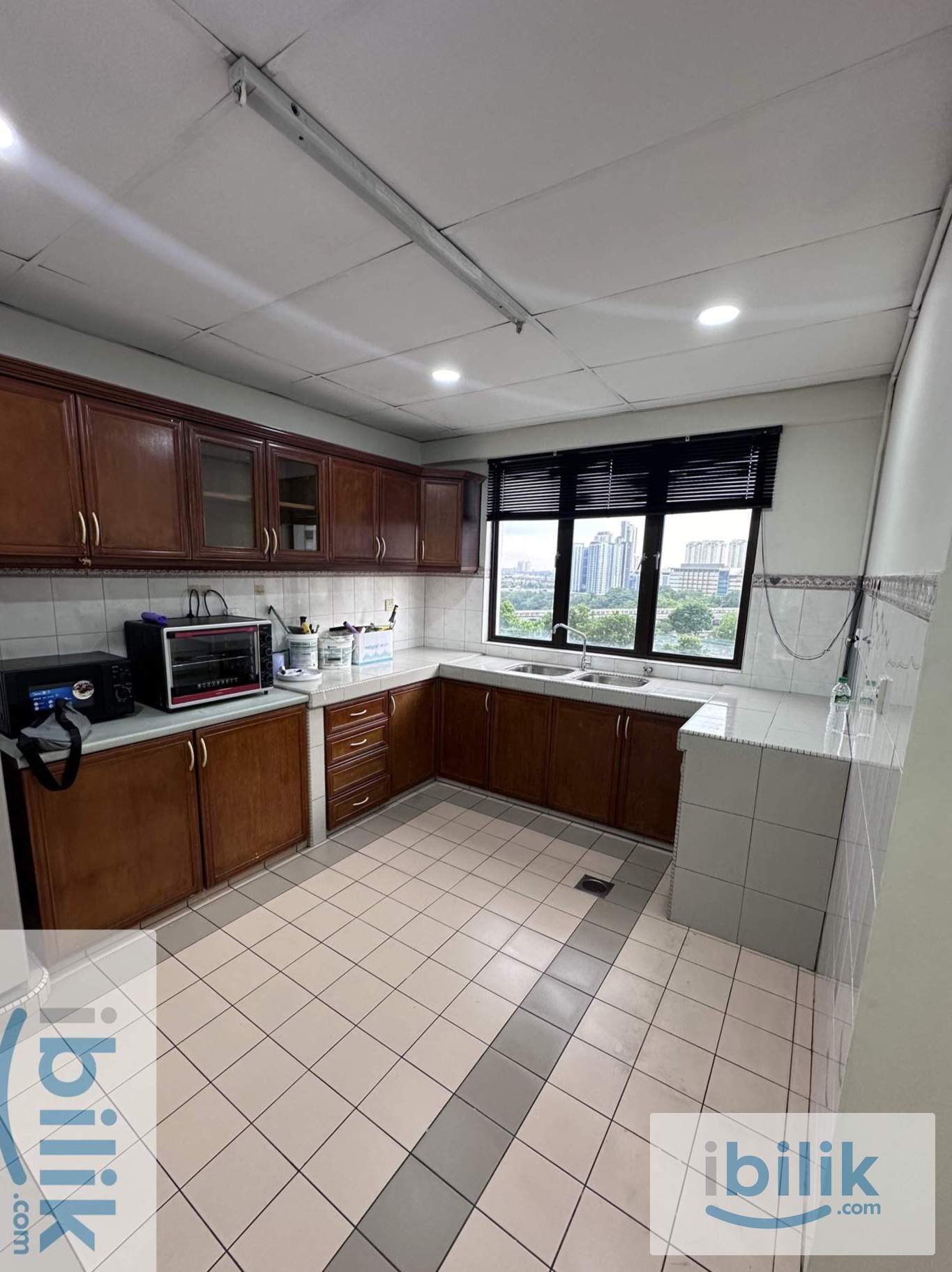 Whole Unit for rent with 5 rooms  - Image 7