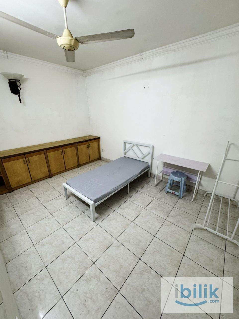 DAMANSARA UTAMA BU 10, Room to rent  - Image 1