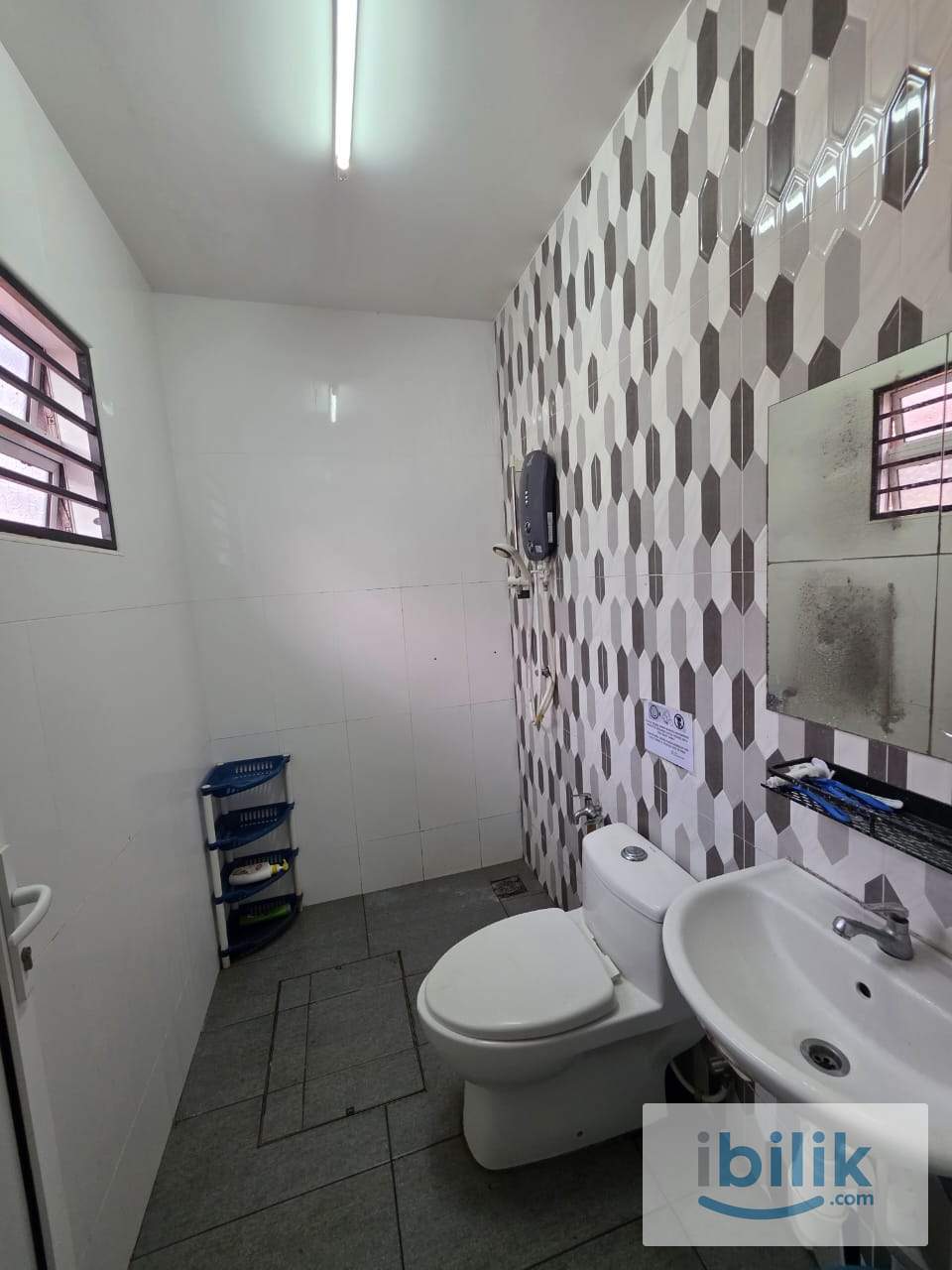 Taman megah, ss24/10, Room to Rent - Image 4