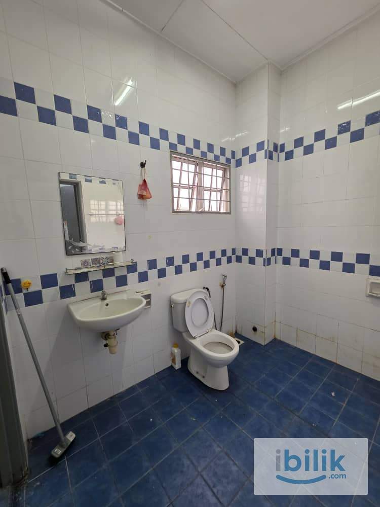 Bandar puteri, Puchong , Room to Rent - Image 3