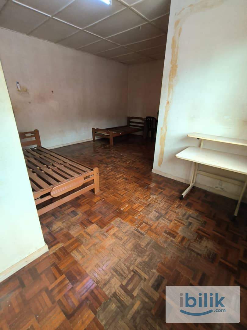 Seri kembangan, Taman lestari perdana, Master Room to Rent - Image 3