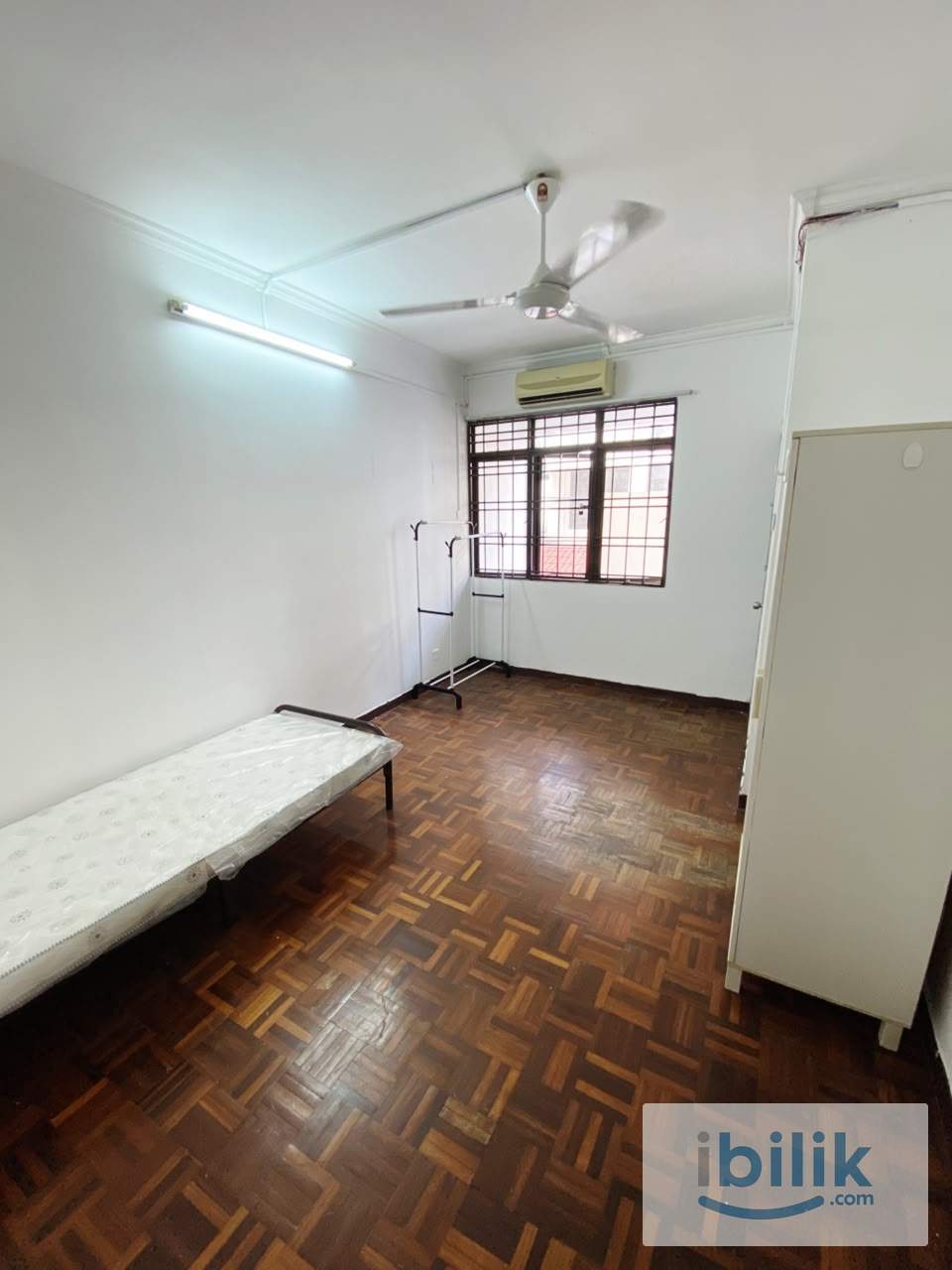 damansara utama , bu 10, Room to Rent  - Image 2