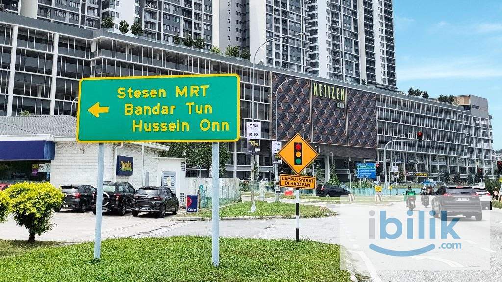 Walk to MRT Tun Hussein Onn | Fully Furnished | WiFi + Cleaning Included | From RM600 - Image 9