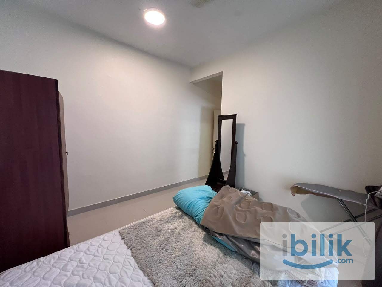 Junior Suite with Enclosed Bathroom Full Furnished for Rent, Green Terrain Prima Villa Cheras - Image 3
