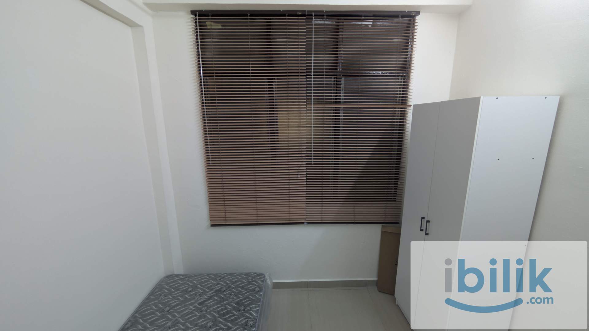End Room Rosmerah  - Image 1