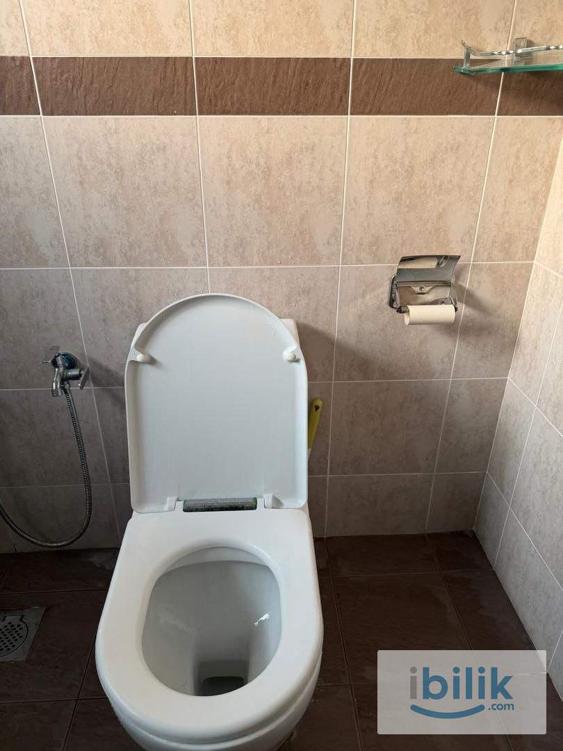 Room for rent - Image 3