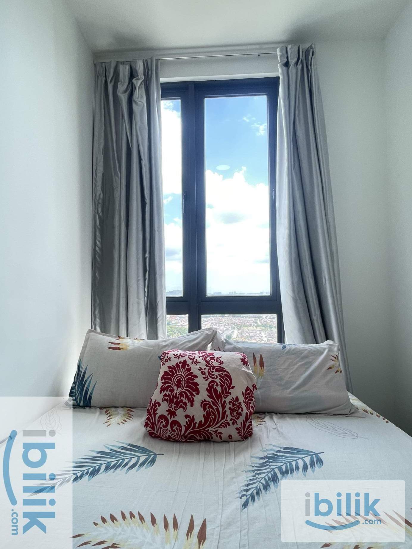 private second room looking for a chinese female room mate, fully furnished included 1 parking lot - Image 5