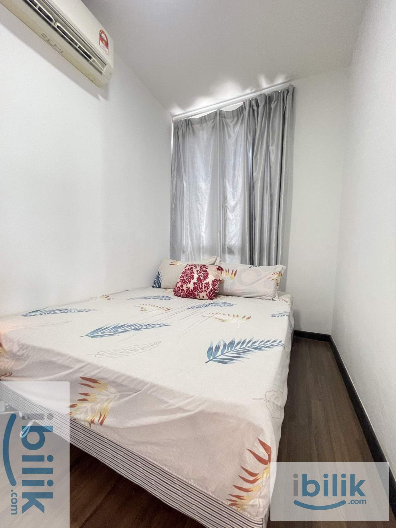 private second room looking for a chinese female room mate, fully furnished included 1 parking lot - Image 7