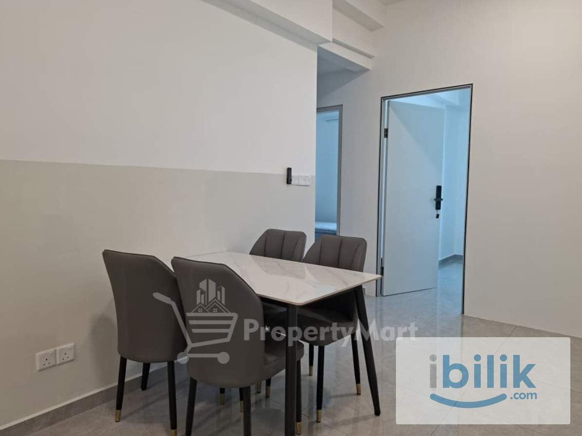 Savana Brand New Master Room with Private Bathroom (Include Parking) - Image 3