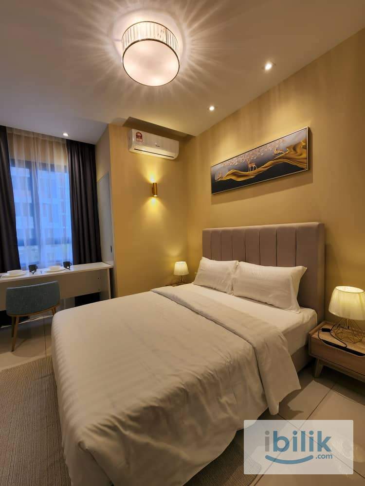 Dual key unit Fully furnished move in ready  - Image 2