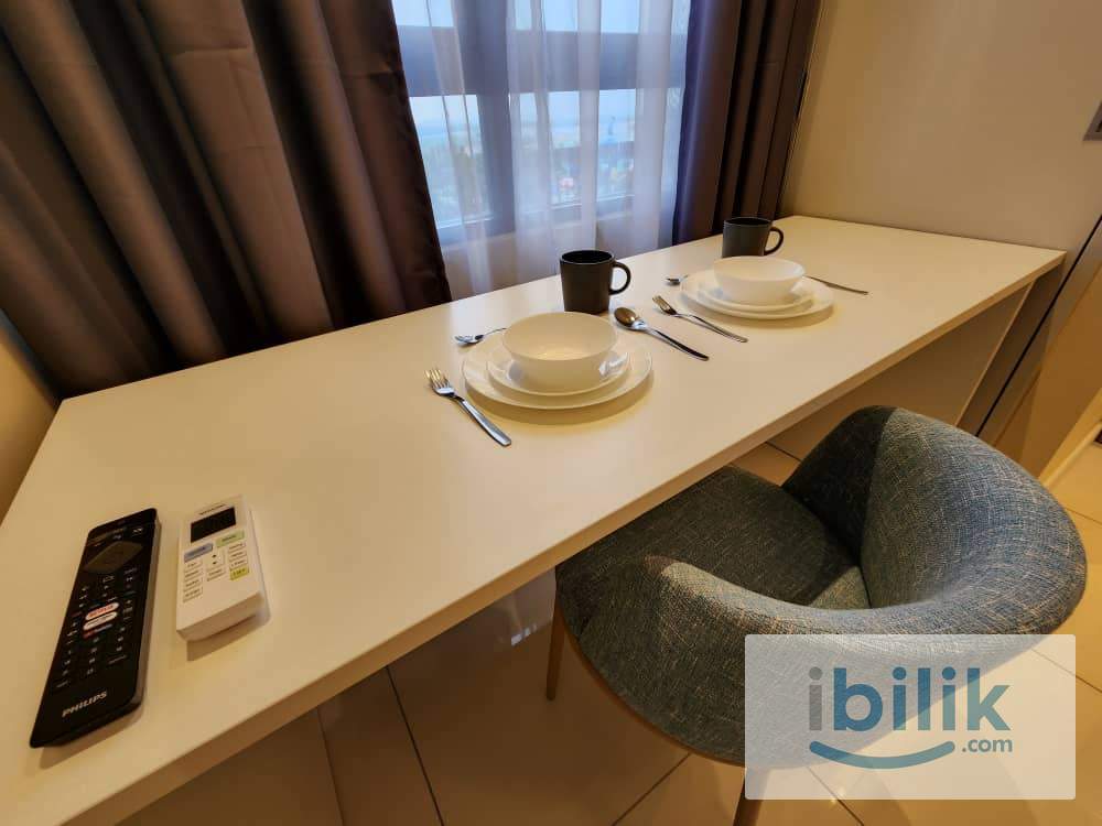 Dual key unit Fully furnished move in ready  - Image 5