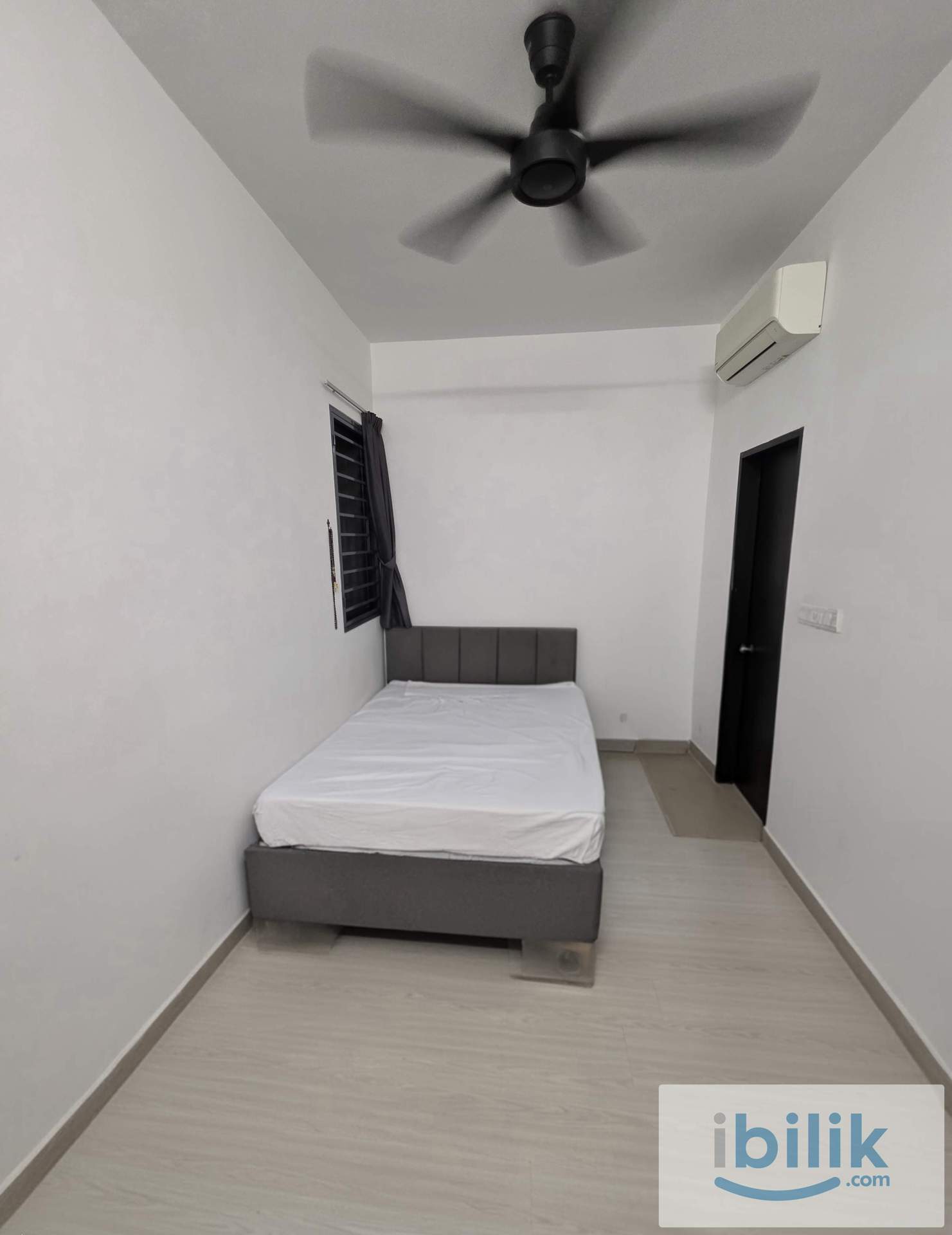 Cozy Medium Room with private bathroom - Image 1