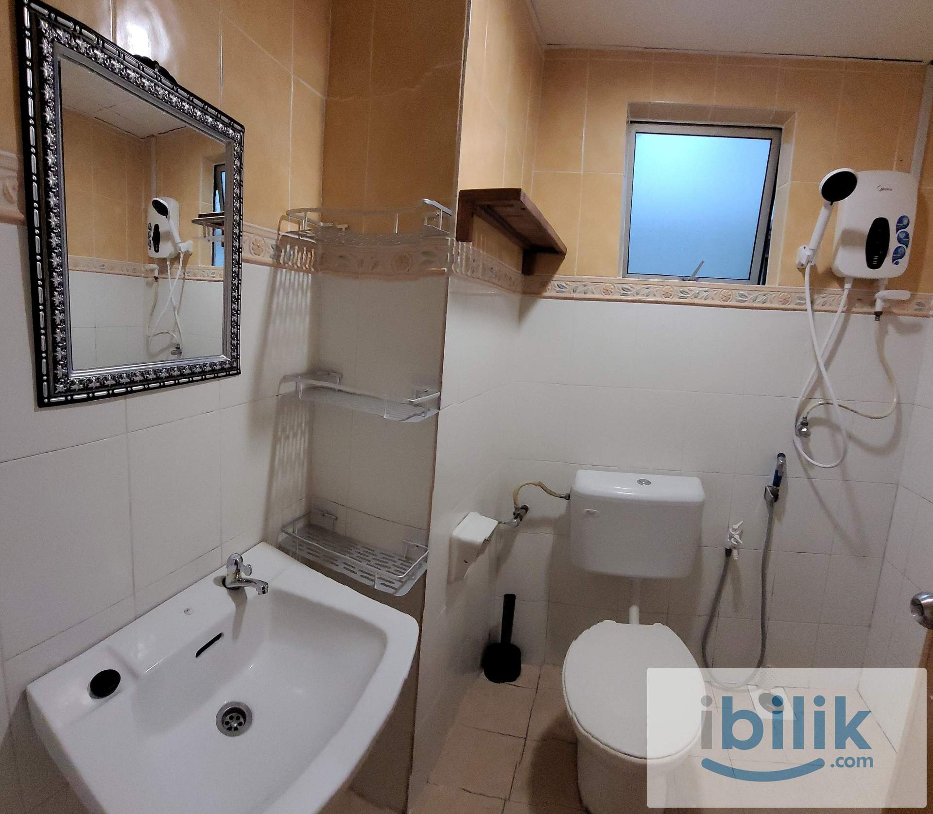 Fully Furnished Room Rental - Image 4