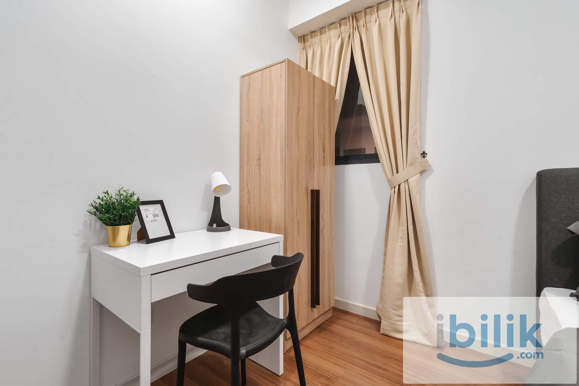 PREMIUM FEMALE SINGLE ROOM - Image 5