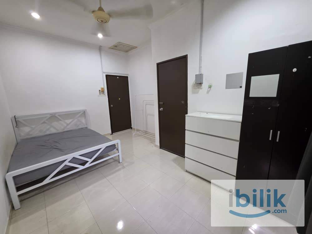 🏡 Middle Room for Rent – Bandar Puteri, Jalan Puteri 6/13 - Image 1