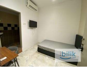 👍 Elegant Medium Room Vacant - Image 2