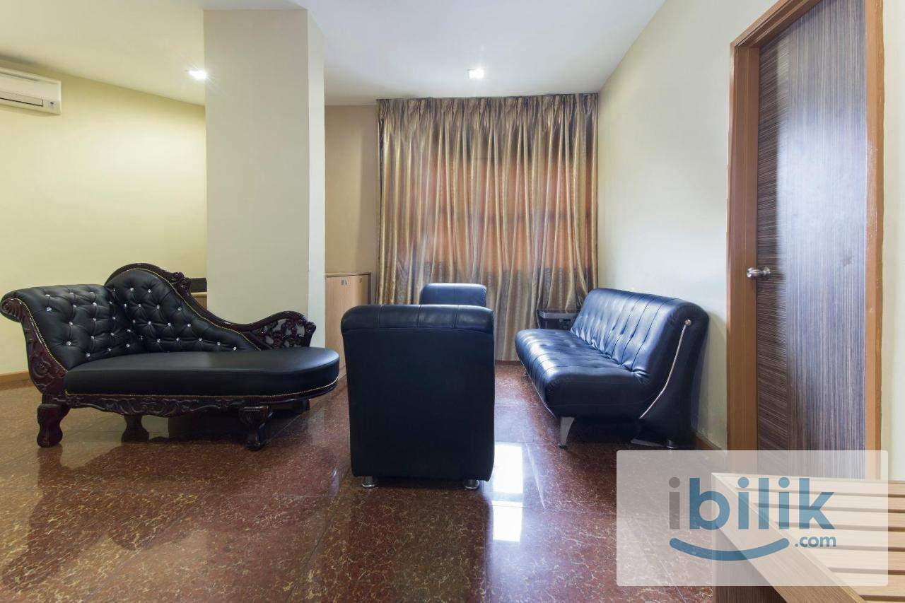 🔥🔥 Elegant Room For Vacant , Private Bathroom with 2 Single beds, can share.  R1-119 - Image 3
