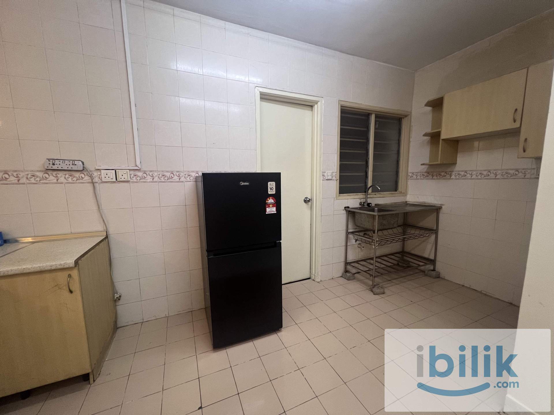 🚗 Convenient Location | Room for Rent @ Flora Damansara - Image 3