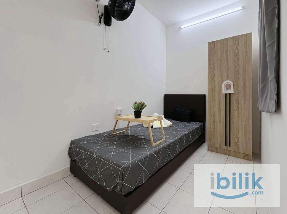 Single Room, Private Room - Image 1