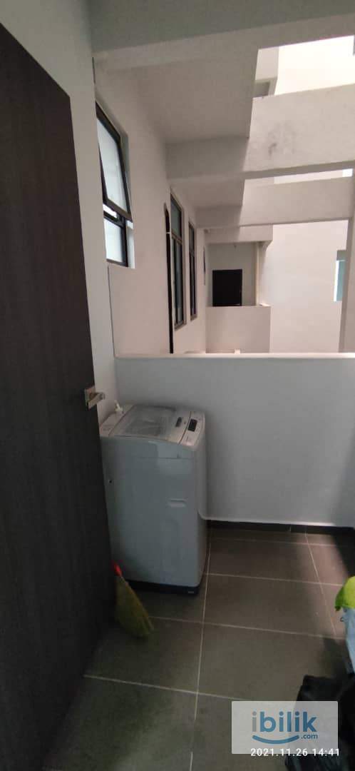 Master room for rent at behind Icon City, Town area. Abel Residence with private 🛁bathroom - Image 3