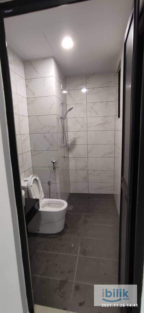 Middle room for rent at Abel Residence - Image 3