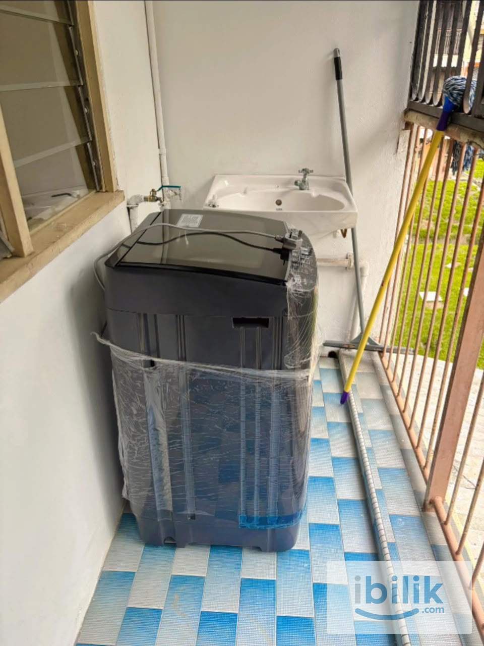 2 sharing rooms available in a flat located at Seksyen 2 Wangsa Maju, around 10 minutes to LRT Wangsa Maju. - Image 2
