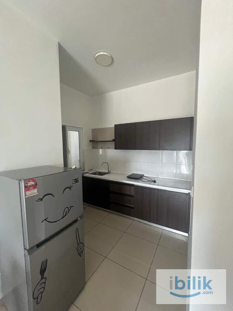 Furnished Standard bedroom with bathroom - Image 5
