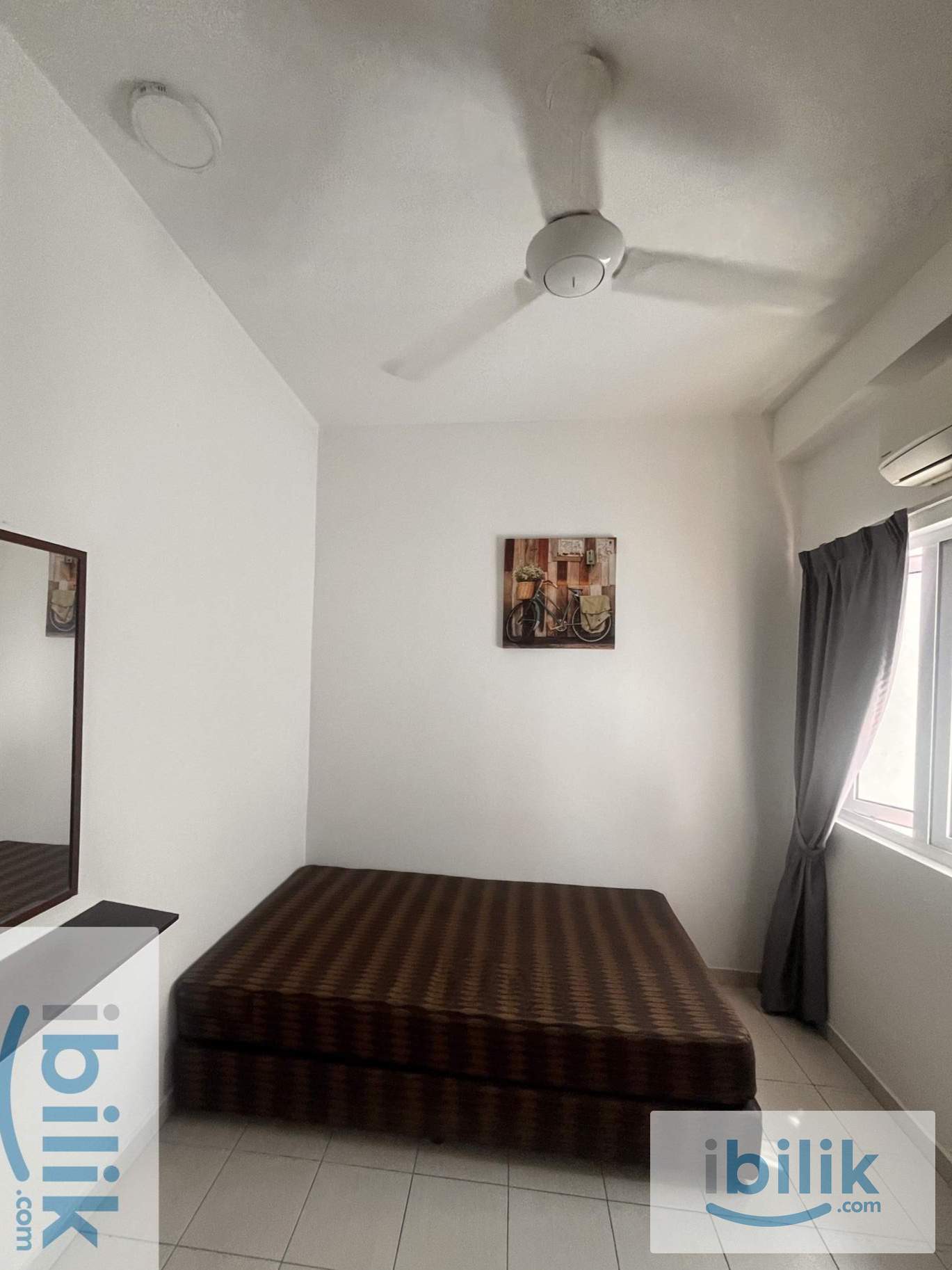Furnished Standard bedroom with bathroom - Image 4