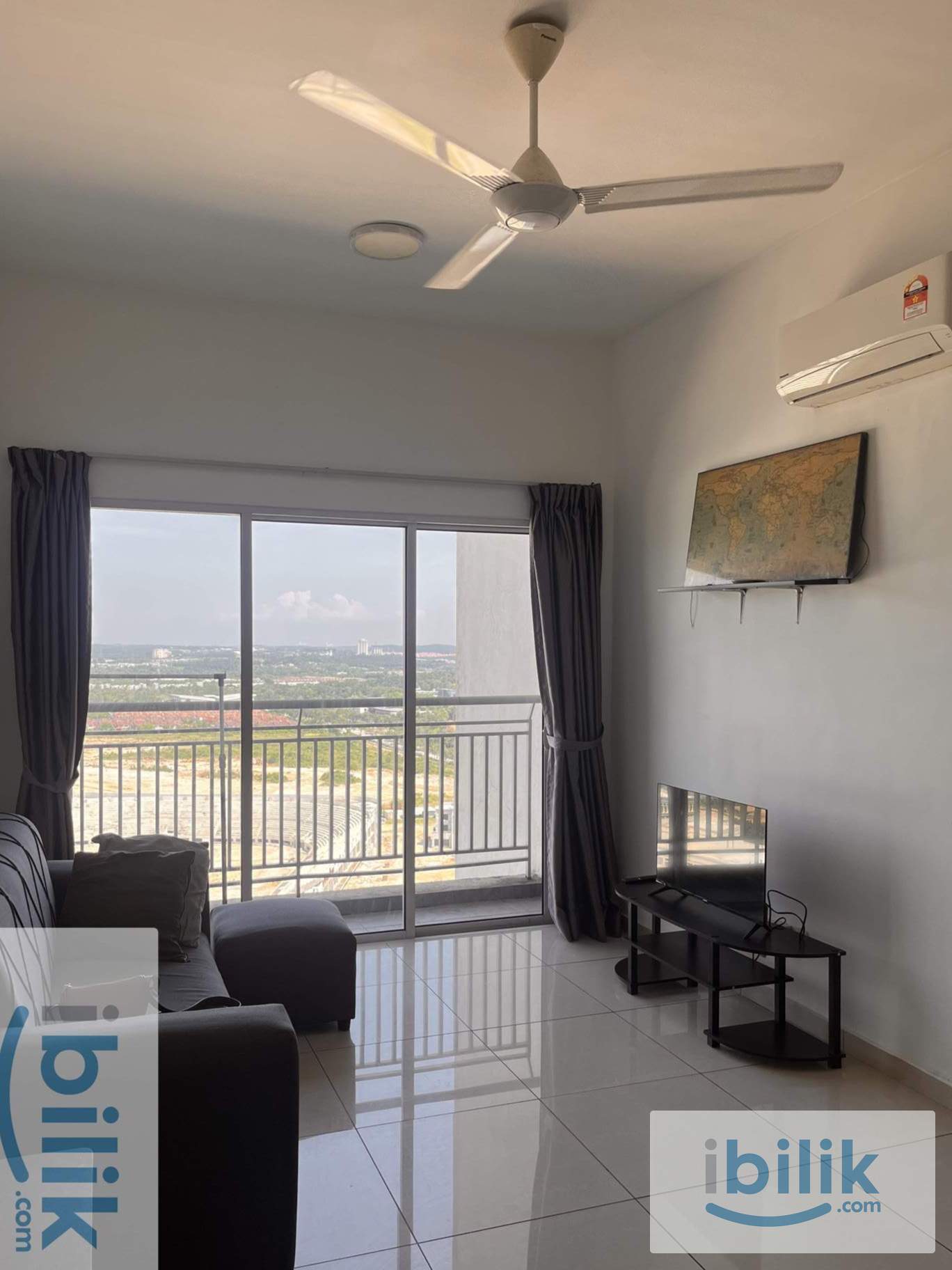 Furnished Standard bedroom with bathroom - Image 10