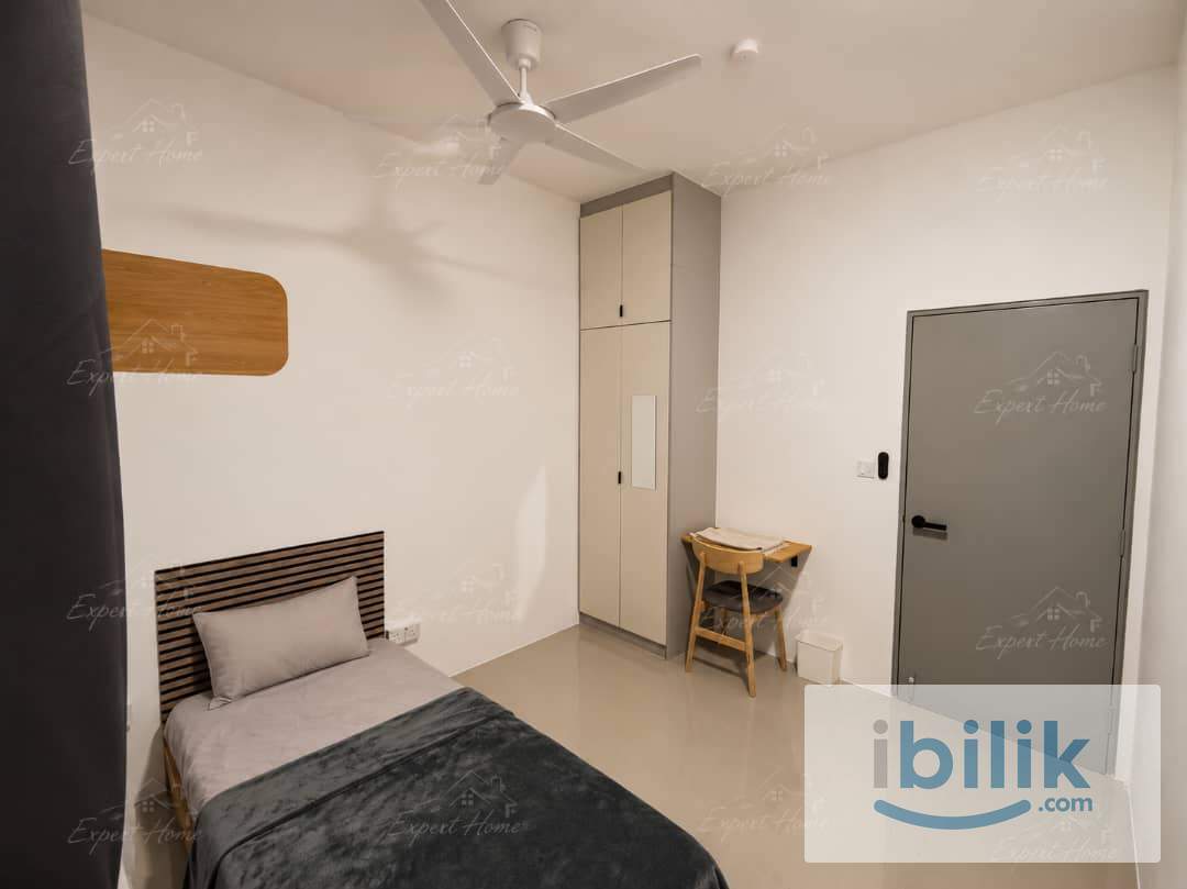Premium Middle Room | Fully Furnished | Near UPM, | Hospital Serdang | MRT One Equine | Prestige Residence - Image 1