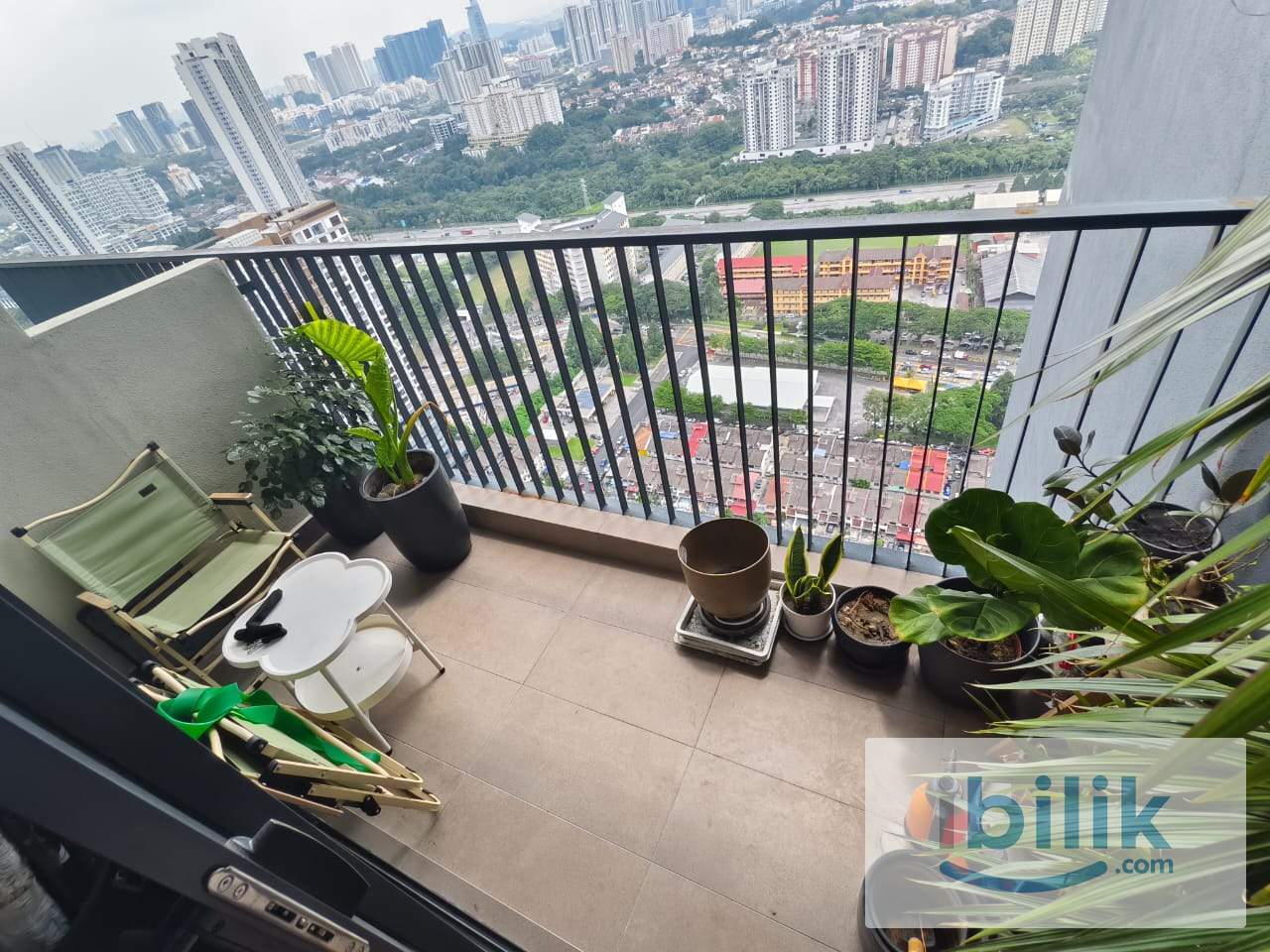 Middle Room for Rent Kuchai Lama | Near MRT Kuchai | Move In Anytime - Image 3