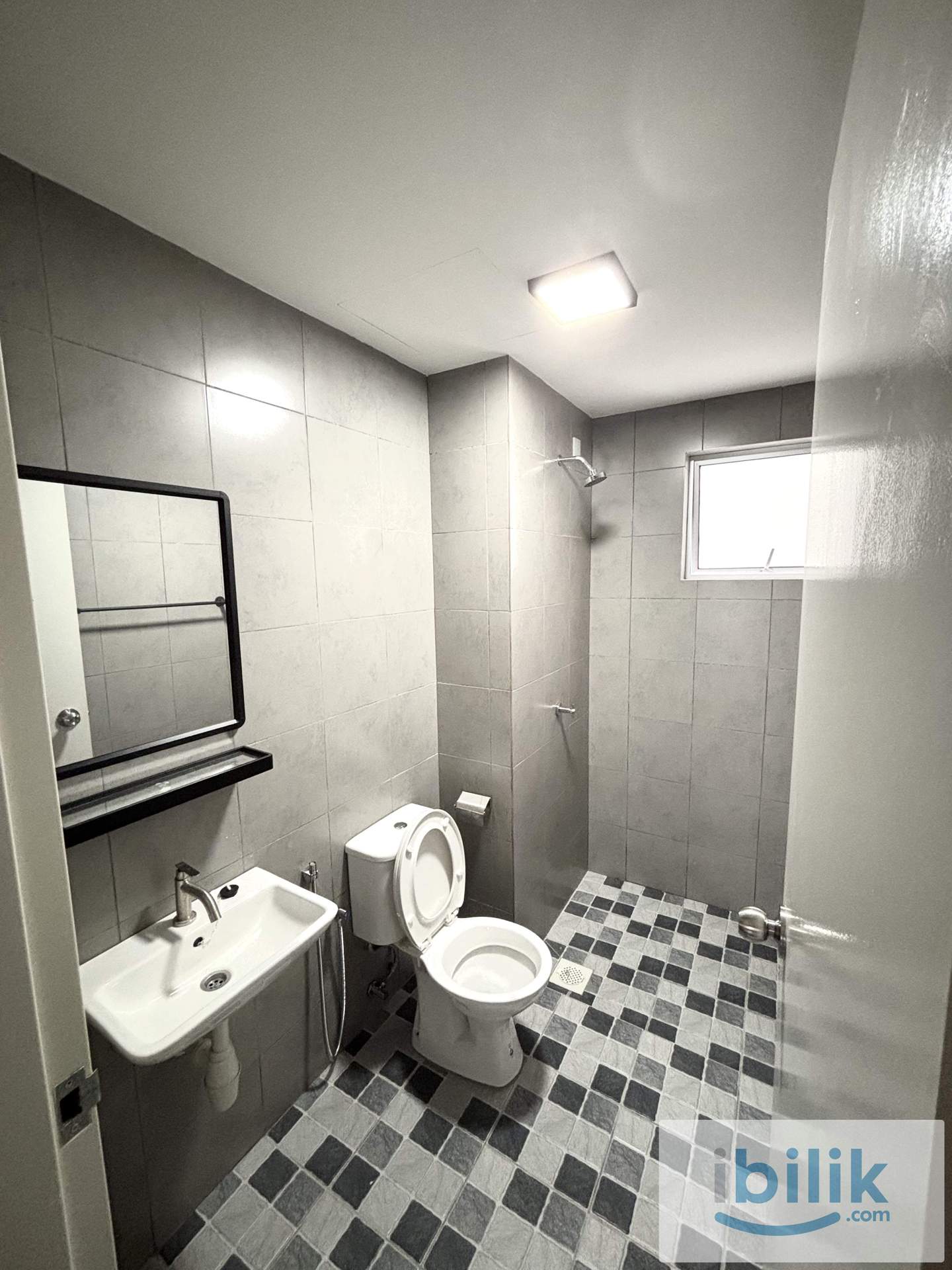 Cozy Fully Furnished Room for Rent - Image 2