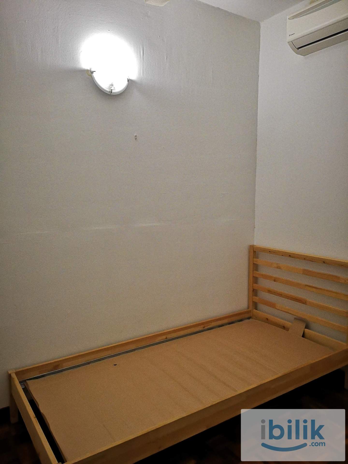 Small Room - Image 2
