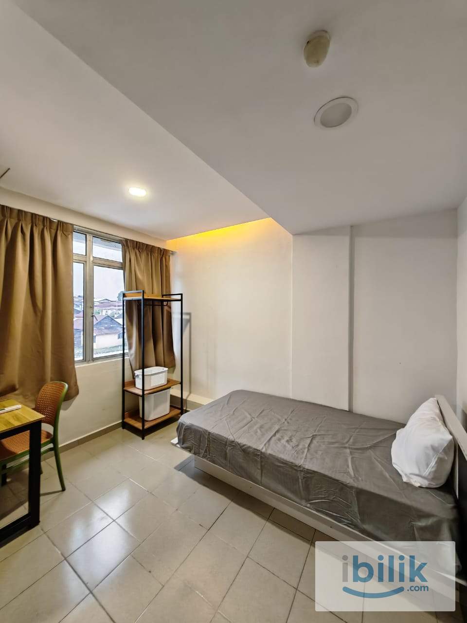 🌹ZERO DEPOSIT📍Seri Kembagaan Master Room Near LRT For Rent With Attached Bathroom , Move In Ready🌹 - Image 1