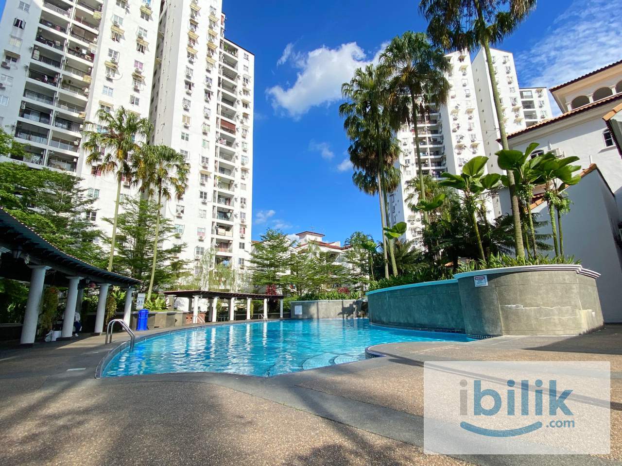 Cozy Medium Room with Smart Lock & Fully Furnished@ Pantai Hillpark 2 - Image 4