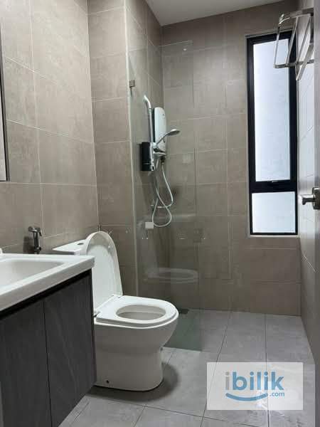 Medium and Small Room For Rent - Image 3