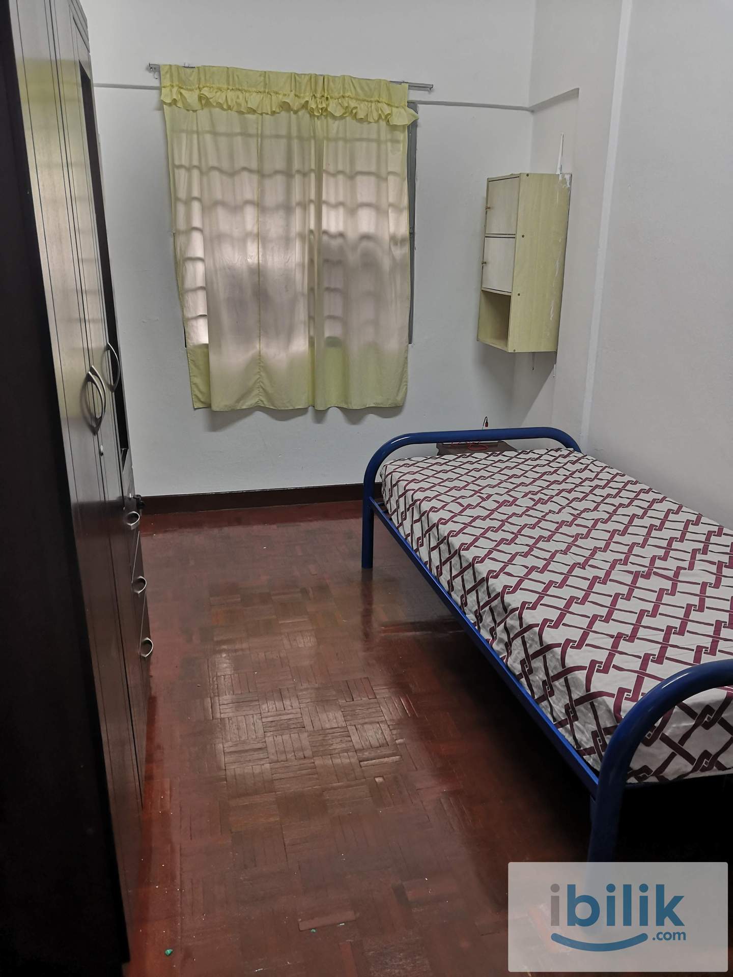 Middle Room for Rent - Image 1