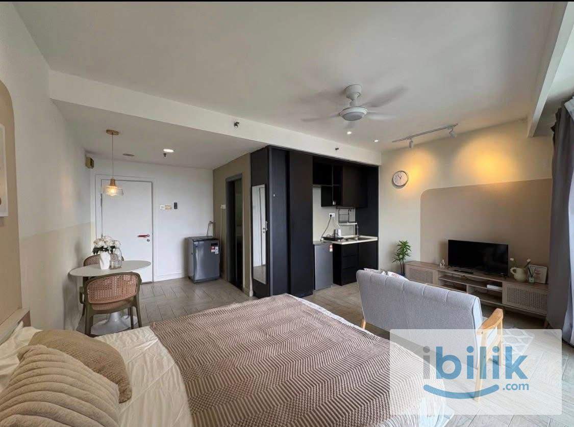 Move in Ready Fully Furnished room at D'Latour Residence  - Image 1