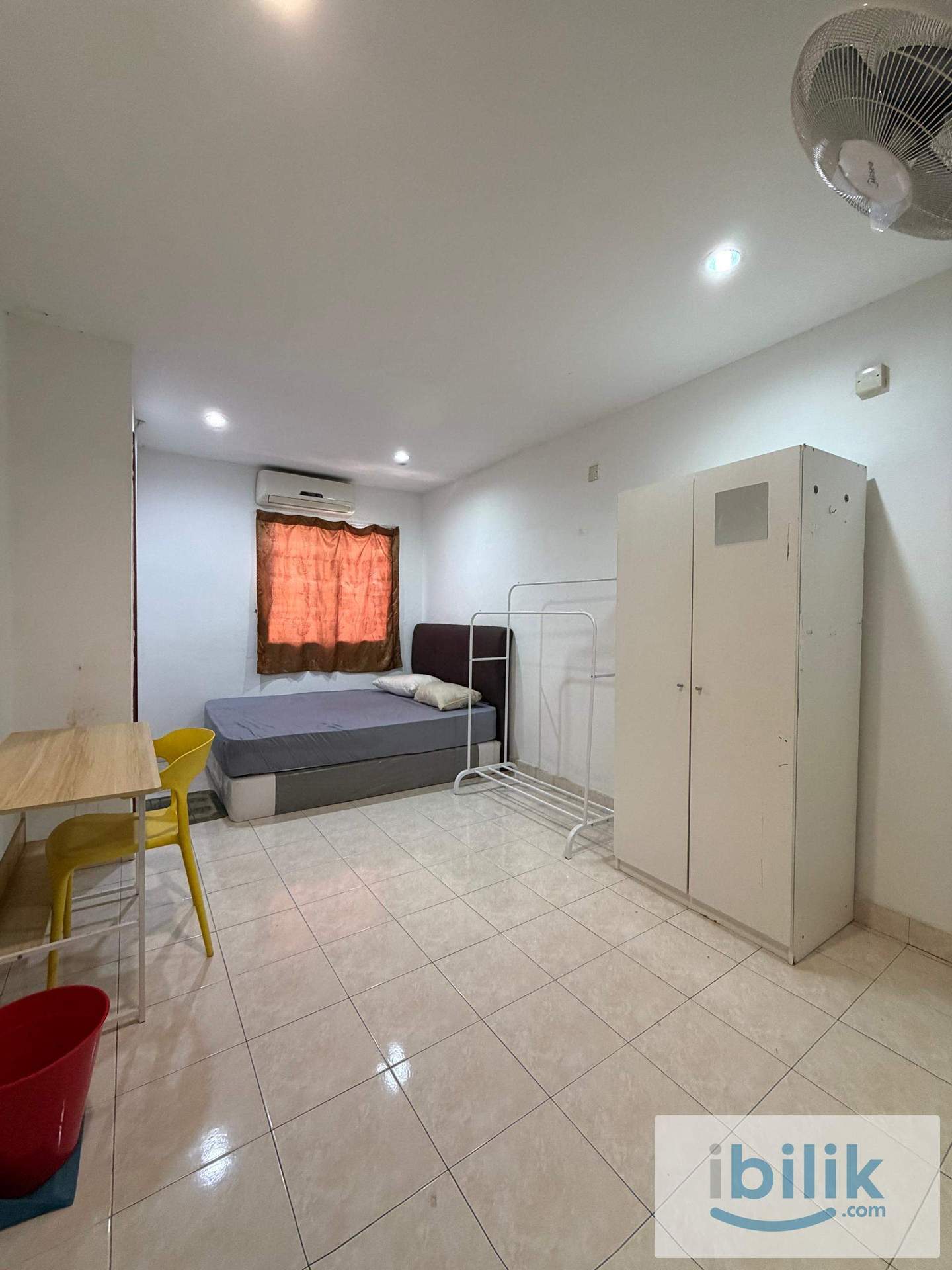 🏠 Middle Room With Attach Bathroom📍 Puchong | Taman Wawasan🔑Urgent Move In✔Actual Unit Photo - Image 1