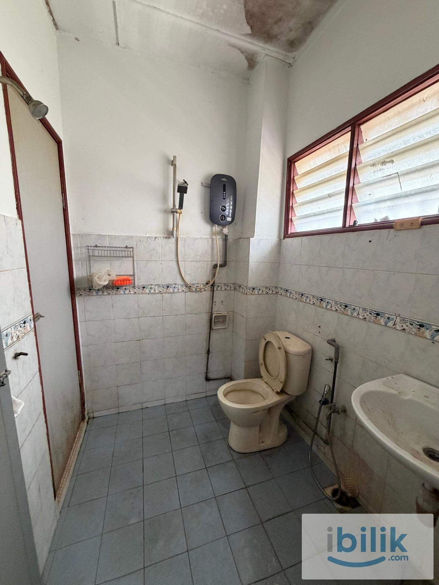 🏠 Middle Room With Attach Bathroom📍 Puchong | Taman Wawasan🔑Urgent Move In✔Actual Unit Photo - Image 3
