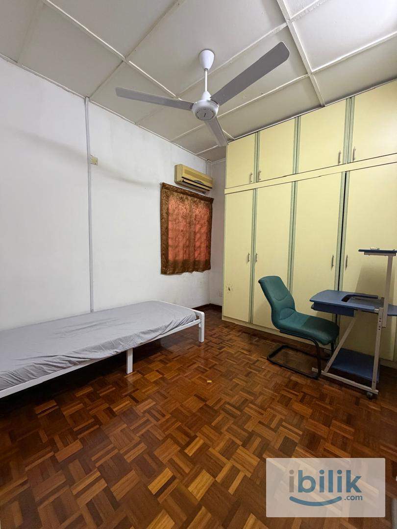 🏠 Cheap Spacious Middle Room📍 Puchong | Taman Wawasan🔑Urgent Move In✔Actual Unit Photo - Image 1