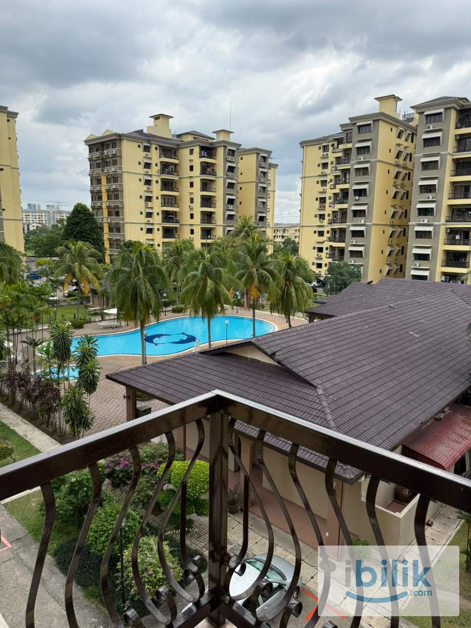 🏡 Medium/Small Room for Rent @ Sri Manja Court | Students & Working Adults Welcome - Image 1
