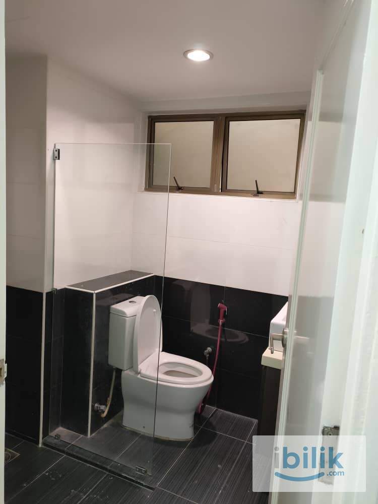 [Fully Furnished Female Only]-Cozy Small Bedroom With Shared Bathroom Only !! - Image 2
