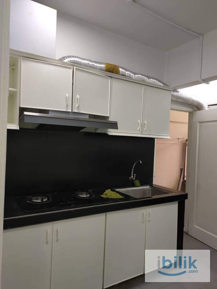 [Fully Furnished Female Only]-Cozy Small Bedroom With Shared Bathroom Only !! - Image 3