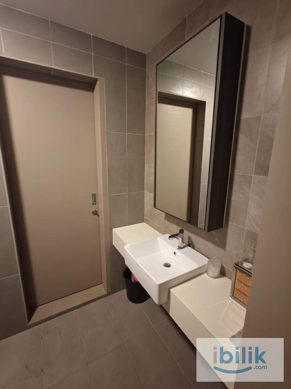[Fully Furnished Female Only]-Cozy Medium Queen Bedroom With Bathroom 2 Person Shared Only !! - Image 2