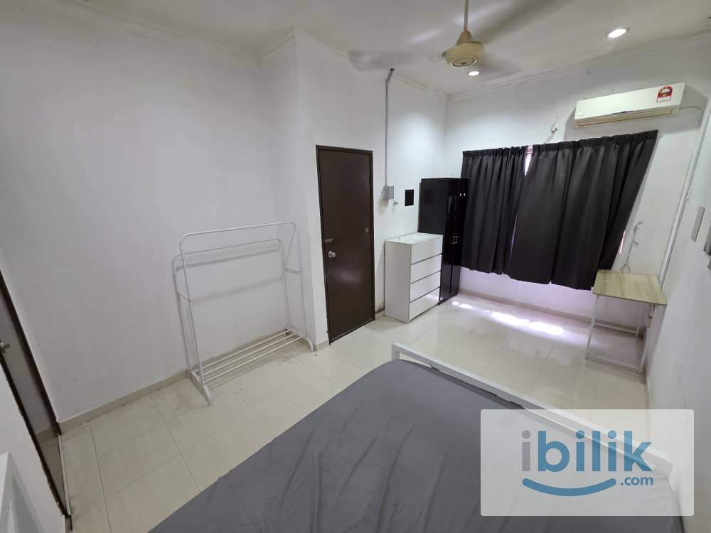 Bandar PUTERI, Puchong, Room to RENT - Image 1