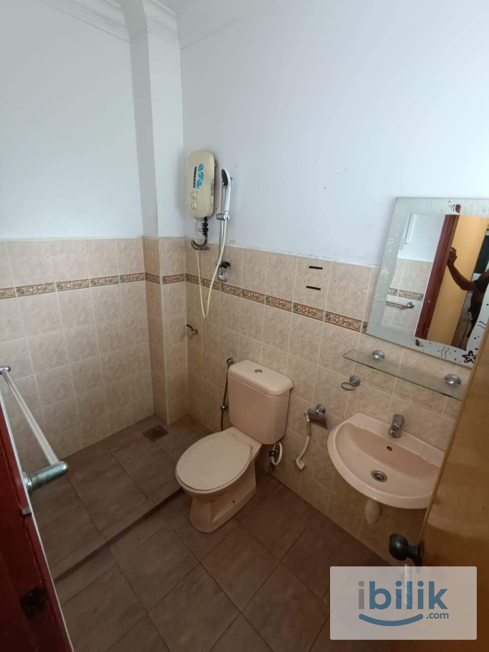 SS21, dAMANSARA utama, Master Room To Rent - Image 3