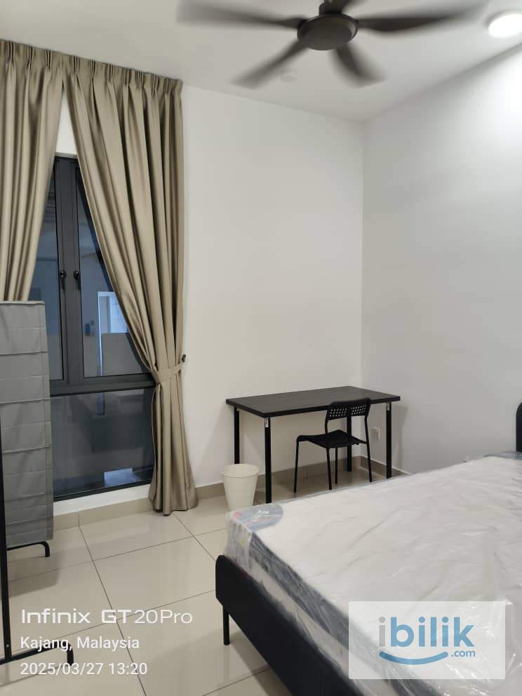 Third Bedroom Fully Furnished Rooms for Rent @ Residensi Topaz | WiFi Included | Students & Working Professionals - Image 1