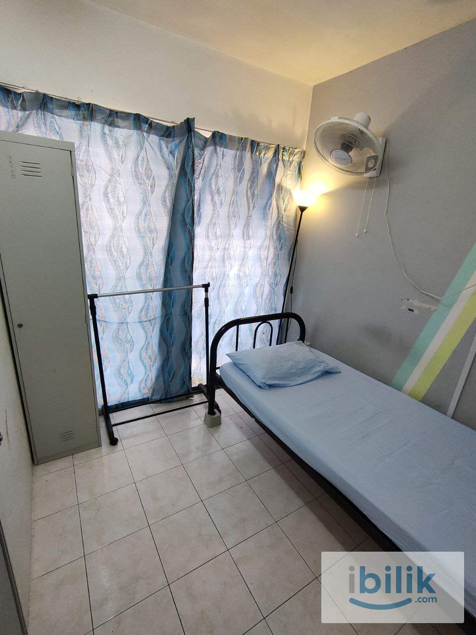 Single Room - Image 1
