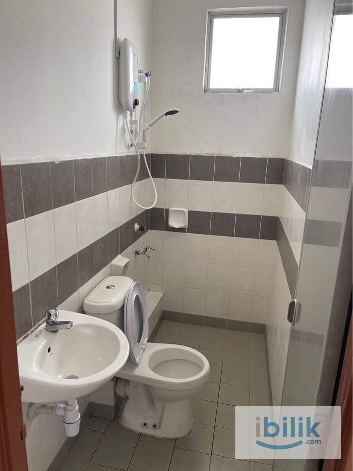 Bilik Master dekat UMS, Fully furnished, Angkasa apartment Menggatal dekat Mc Donald, Free Wifi - Image 4